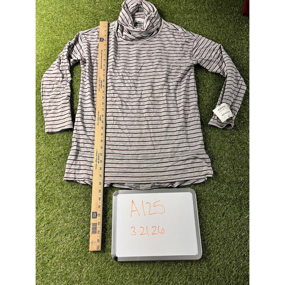 Liz‎ Claiborne Weekend Womens Size Medium Striped Top Cowl Turtle Neck Gray